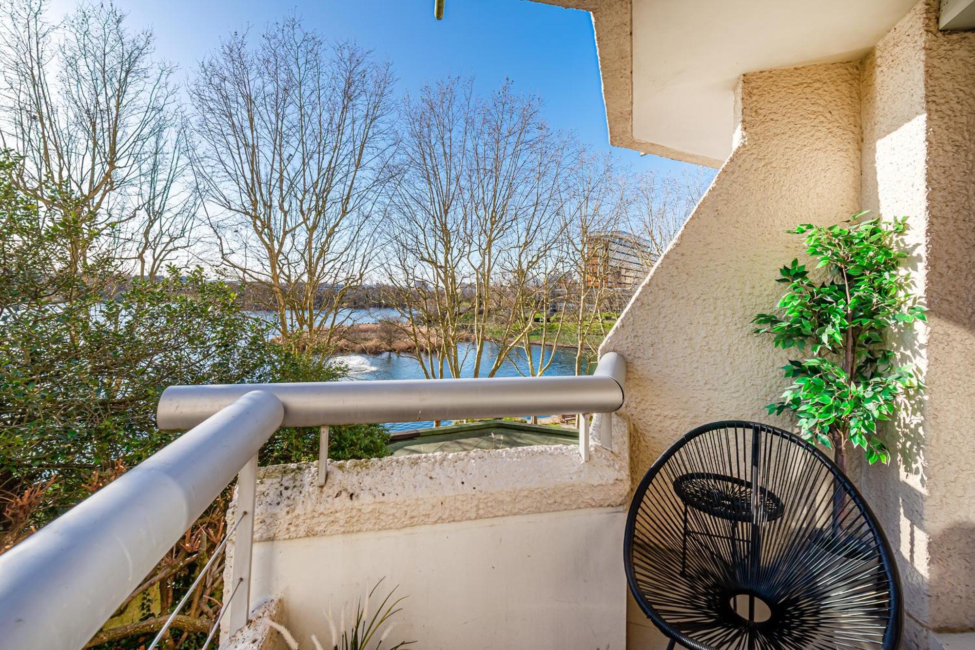 The Lake Aurora Suite - Duke Housing クレテイユ エクステリア 写真